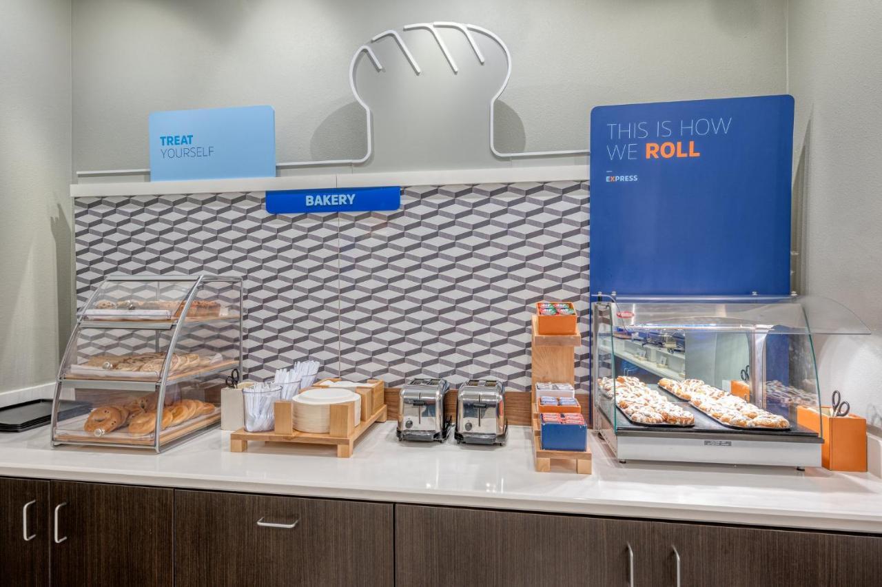 Holiday Inn Express & Suites St. Louis - Chesterfield By Ihg Экстерьер фото